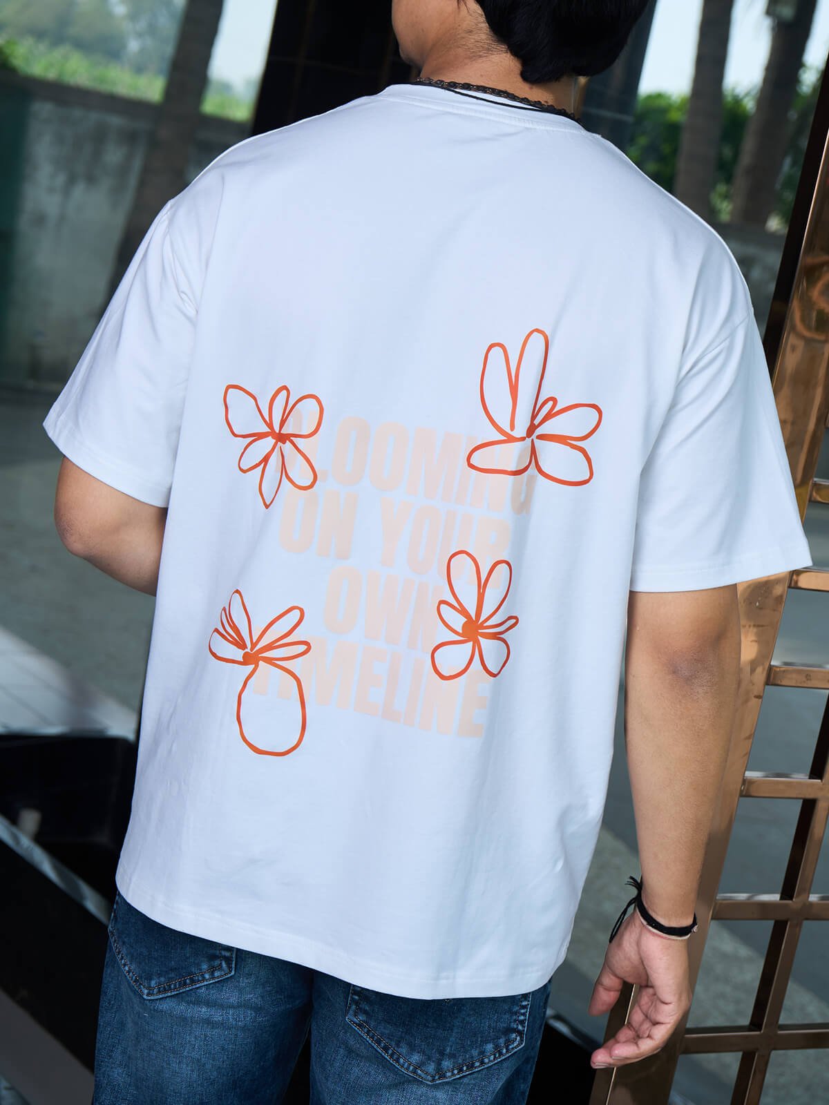BLOOMING ON YOUR OWN TIMELINE | Oversize Cloud White