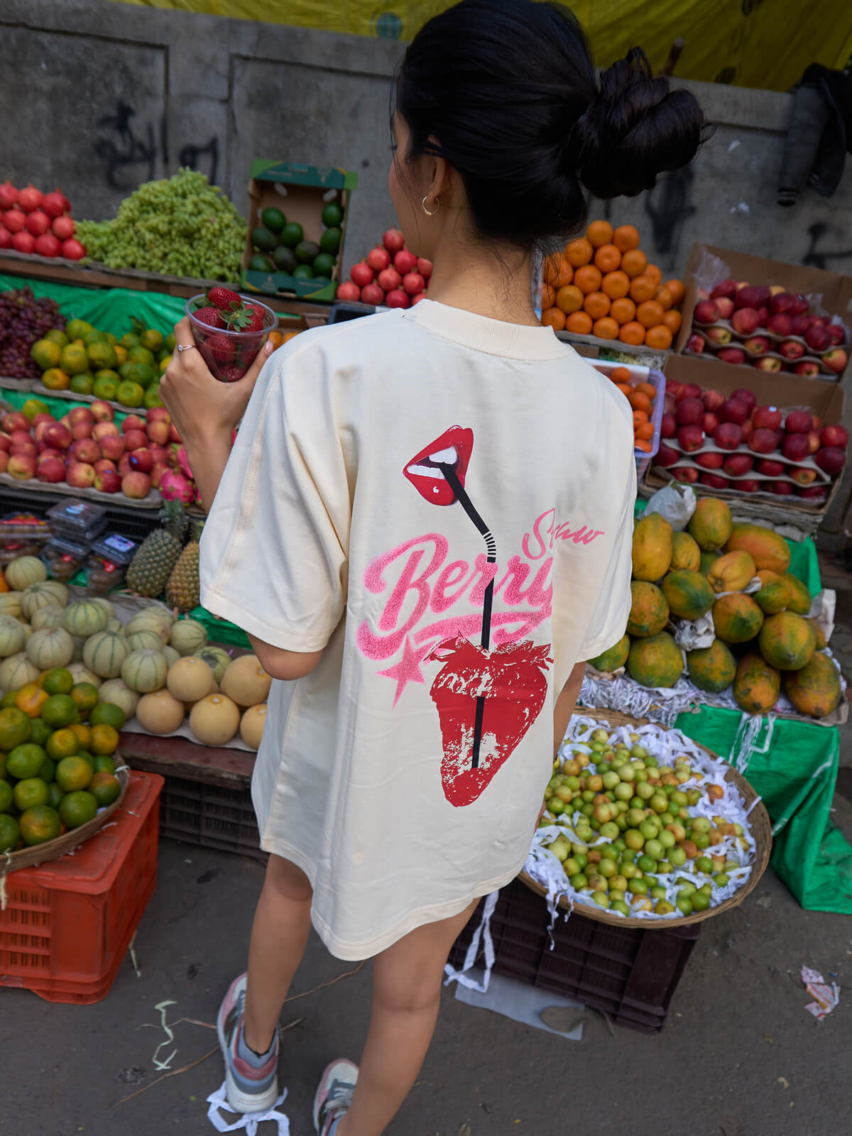 Straw-berry straw Tee Cream/Vanilla